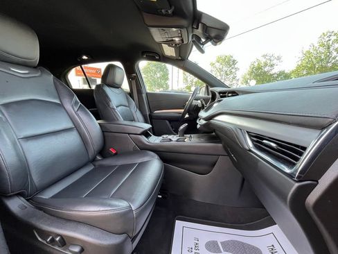 Used 2023 Cadillac XT4 Premium Luxury FWD image 34