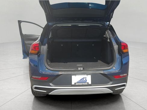 Certified 2020 Buick Encore GX Preferred w/ Cold Weather Comfort Package AWD/4WD image 18