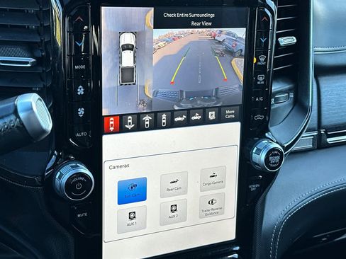 Used 2024 RAM 2500 Limited image 19