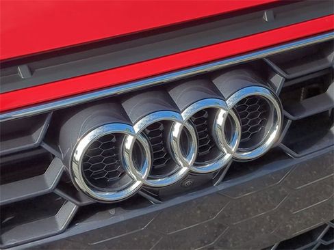 Used 2024 Audi A4 2.0T Premium Plus image 13