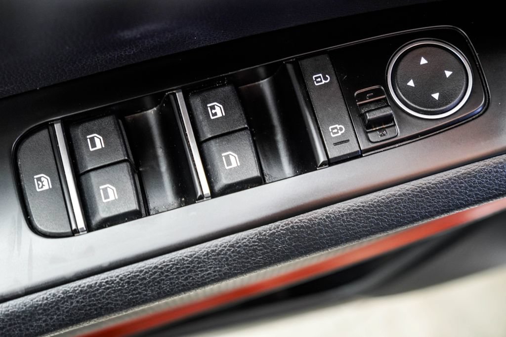 Used 2023 Kia Soul GT-Line w/ GT-Line Technology Package FWD image 46