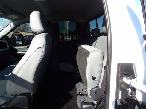 Used 2024 Ford F450 XL w/ Snow Plow Prep Package image 34