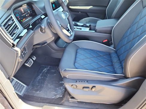 New 2026 Volkswagen Atlas Cross Sport SEL Premium R-Line image 7