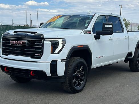 Certified 2025 GMC Sierra 2500 AT4 AWD/4WD image 1