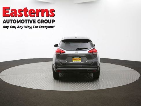 Used 2020 Nissan Kicks SR FWD image 34