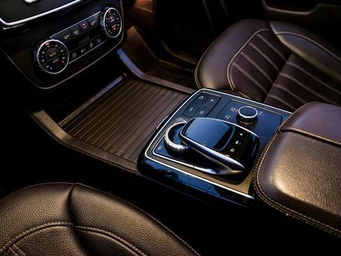 Used 2019 Mercedes-Benz GLS 450 4MATIC w/ Premium 1 Package image 26