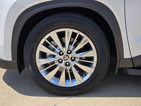 Certified 2026 Toyota Grand Highlander AWD image 8