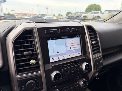 Used 2018 Ford F150 Lariat w/ Equipment Group 502A Luxury AWD/4WD image 15