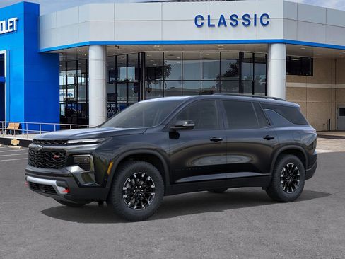 New 2026 Chevrolet Traverse Z71 w/ Enhanced Driving Package image 2