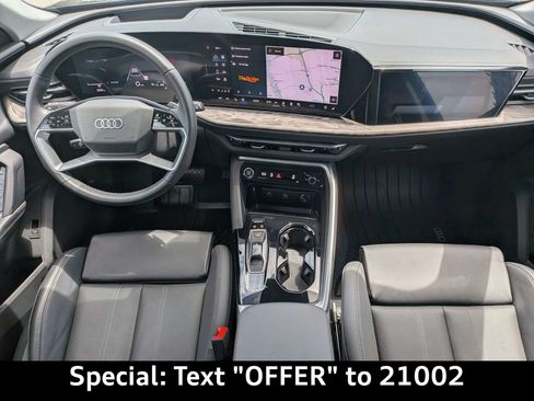 Certified 2025 Audi Q5 Prestige AWD/4WD image 18