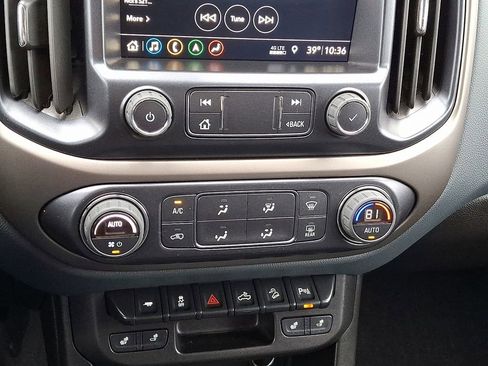 Used 2022 Chevrolet Colorado Z71 image 18