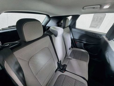Used 2022 Ford Escape SE FWD image 25