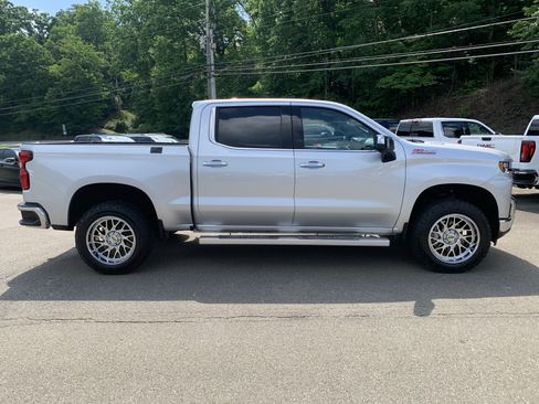 Used 2021 Chevrolet Silverado 1500 LTZ AWD/4WD image 2