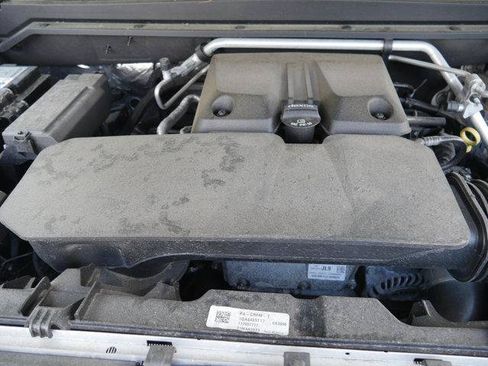 Used 2023 Chevrolet Colorado Z71 w/ Z71 Convenience Package 2 AWD/4WD image 11