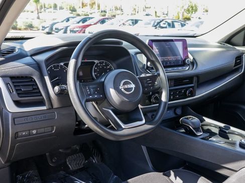Used 2024 Nissan Rogue S AWD/4WD image 16