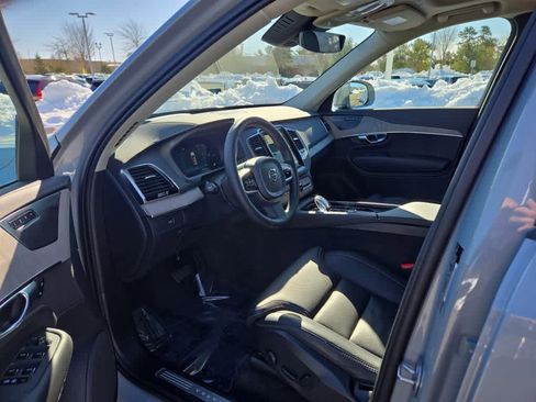Used 2025 Volvo XC90 B6 Ultra w/ Protection Package Premier image 12