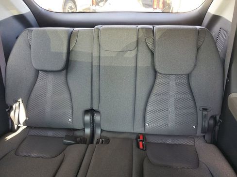 New 2026 Kia Carnival LX image 22