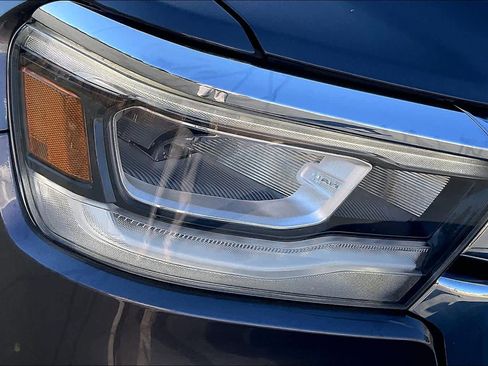 Used 2019 RAM 1500 Laramie image 30