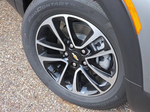 New 2026 Chevrolet TrailBlazer LT AWD/4WD image 9