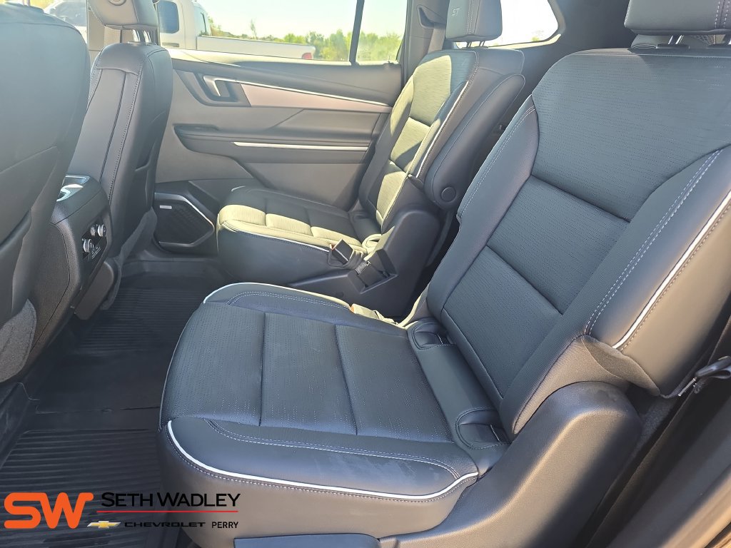 Used 2026 Buick Enclave Sport Touring w/ Power Package FWD image 15