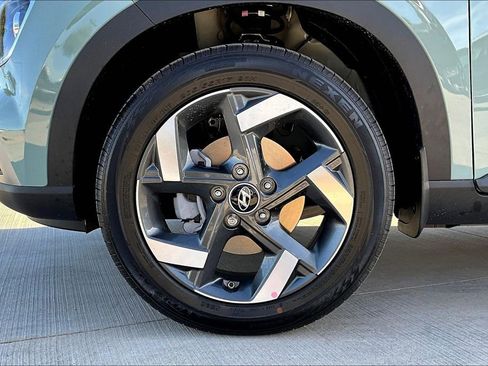 New 2026 Hyundai Venue SEL image 29