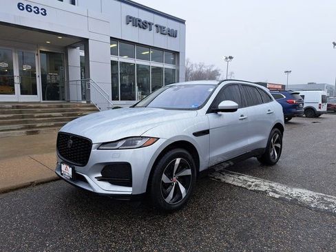 Used 2021 Jaguar F-PACE S image 2
