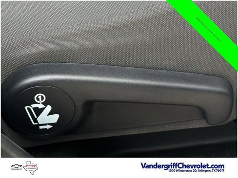 Used 2019 Toyota Highlander LE FWD image 25