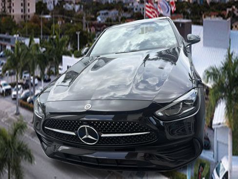 Used 2023 Mercedes-Benz C 300 Sedan image 2