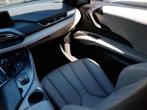 Used 2015 BMW i8 Pure Impulse World image 26