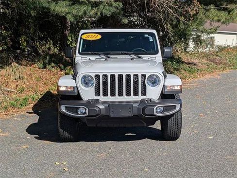Certified 2022 Jeep Gladiator Sport image 2