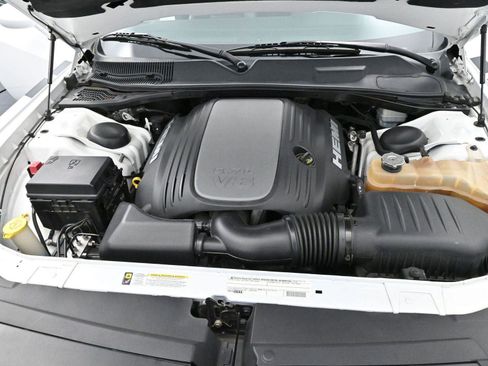 Used 2012 Dodge Challenger R/T Plus image 29