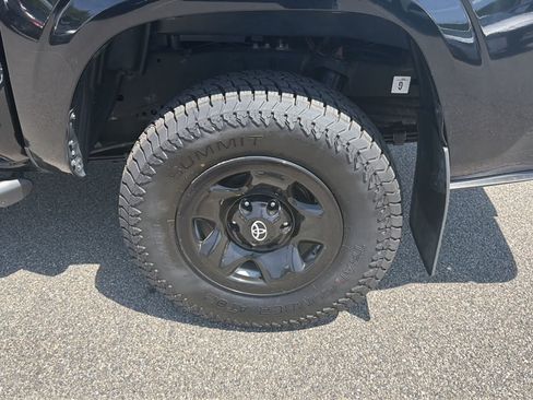 Certified 2023 Toyota Tacoma SR AWD/4WD image 24