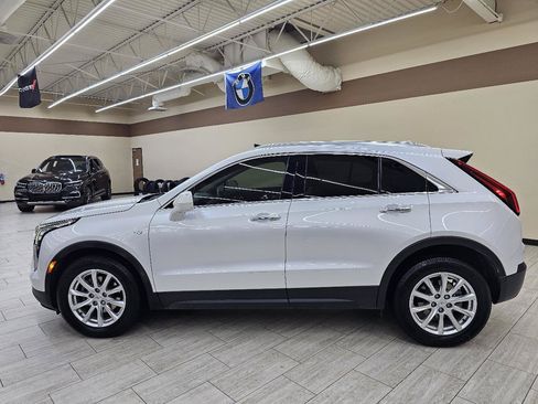 Used 2020 Cadillac XT4 Luxury w/ Cold Weather Package FWD image 9