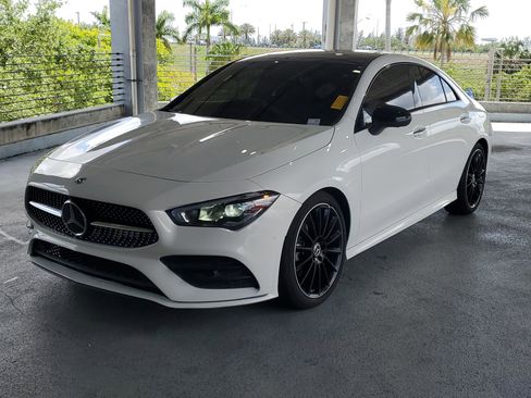 Used 2023 Mercedes-Benz CLA 250 w/ AMG Line image 4