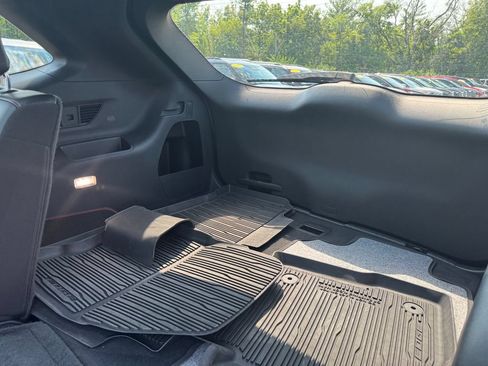 Used 2023 Ford Edge ST-Line w/ Class II Trailer Tow Package AWD/4WD image 38