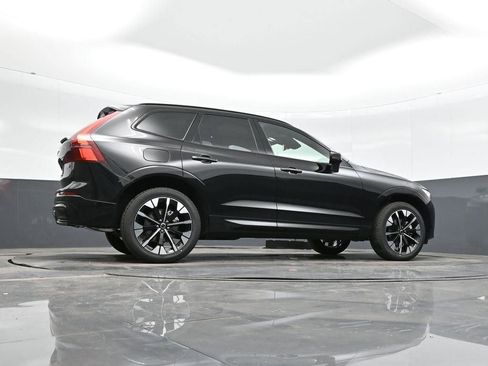 New 2026 Volvo XC60 B5 Plus w/ Protection Package Premier image 25