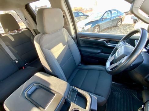 Used 2023 GMC Sierra 1500 Elevation image 41