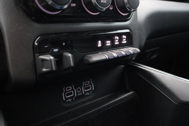 Used 2020 RAM 1500 Laramie w/ Sport Appearance Package AWD/4WD image 15