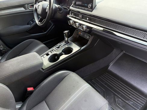 Used 2022 Honda Civic Sport image 16