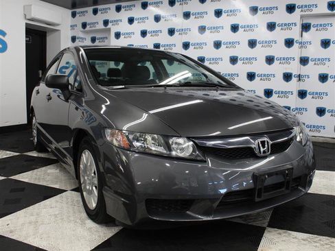 Used 2011 Honda Civic DX-VP image 5