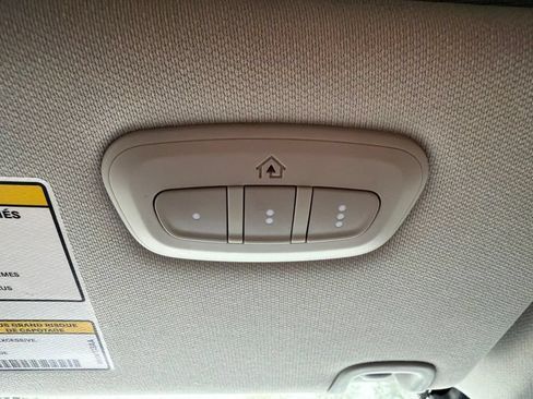 Used 2023 Jeep Cherokee Altitude Lux AWD/4WD image 20