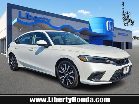 Used 2024 Honda Civic EX-L image 1