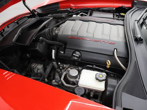 Used 2017 Chevrolet Corvette Stingray Coupe w/ 1LT RWD image 16