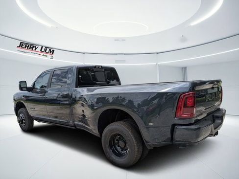 New 2026 RAM 3500 Laramie AWD/4WD image 5