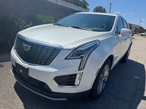 Used 2023 Cadillac XT5 Premium Luxury w/ LPO, Floor Liner Package AWD/4WD image 6