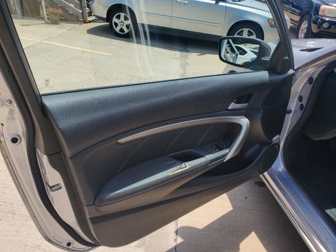 Used 2011 Honda Accord EX image 11