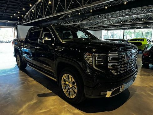 Used 2022 GMC Sierra 1500 Denali w/ Technology Package image 7