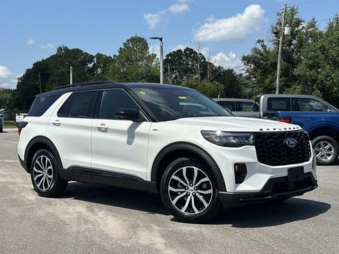 New 2025 Ford Explorer ST-Line image 5