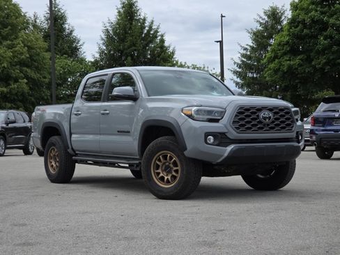 Used 2021 Toyota Tacoma TRD Off-Road AWD/4WD image 2
