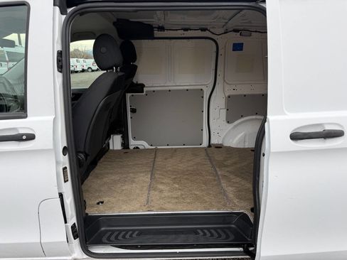 Used 2019 Mercedes-Benz Metris w/ Driver Comfort Package image 23